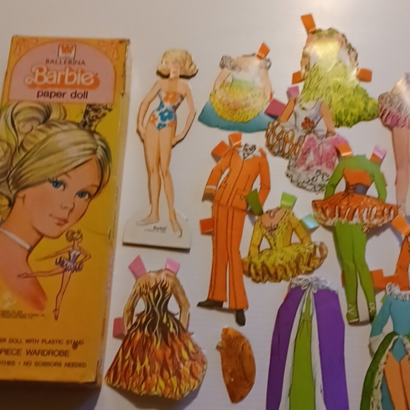 2 PREUSED 1 NEW PAPER DOLLS 🪆 SETS - Picture 3 of 11